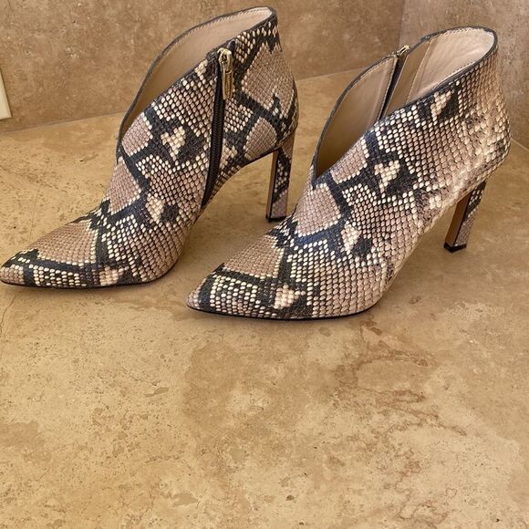 Vince Camuto Snakeskin booties - Picture 3 of 7